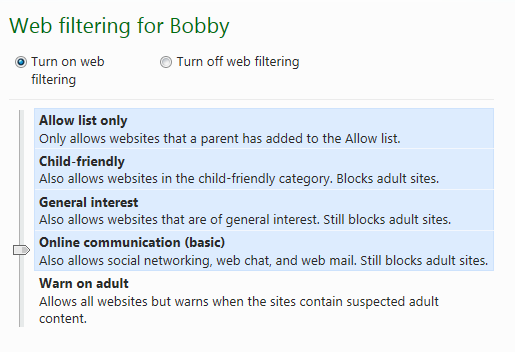 Снимок экрана со страницей настроек веб-фильтров, с диапазоном от "Только из списка разрешенных веб-сайтов" до "Предупреждать о сайтах для взрослых"